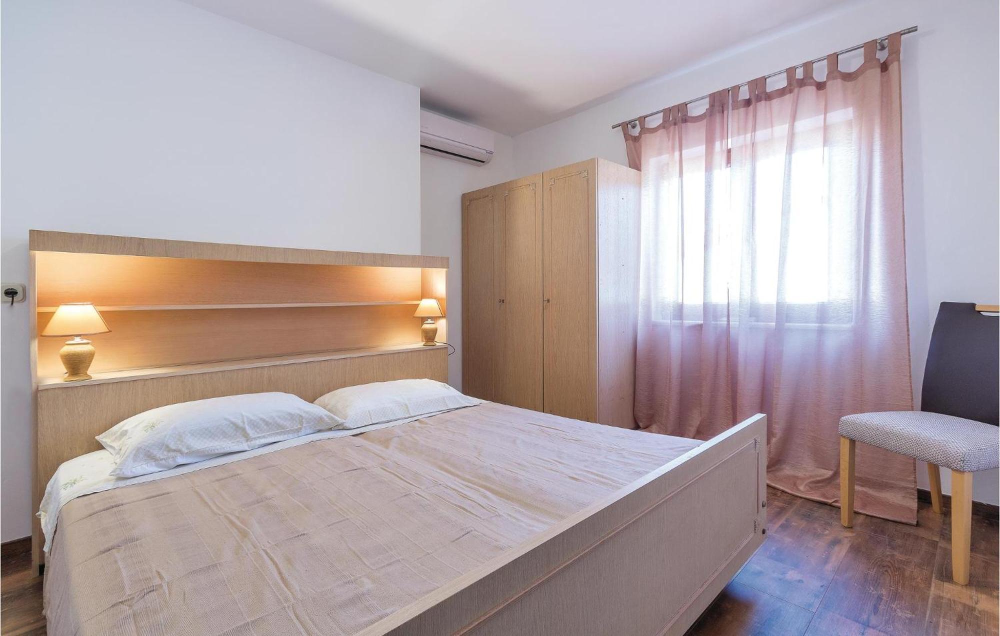Stunning In With Wifi Vikendica Pula